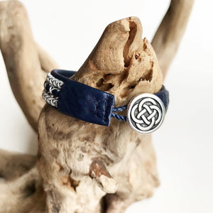 Traditional reindeer leather Sami bracelet, with pewter threads braids and pewter button.